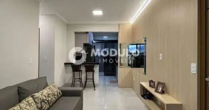 Cobertura à venda, 2 quartos, 1 suíte, 2 vagas, santa mônica - uberlândia/mg