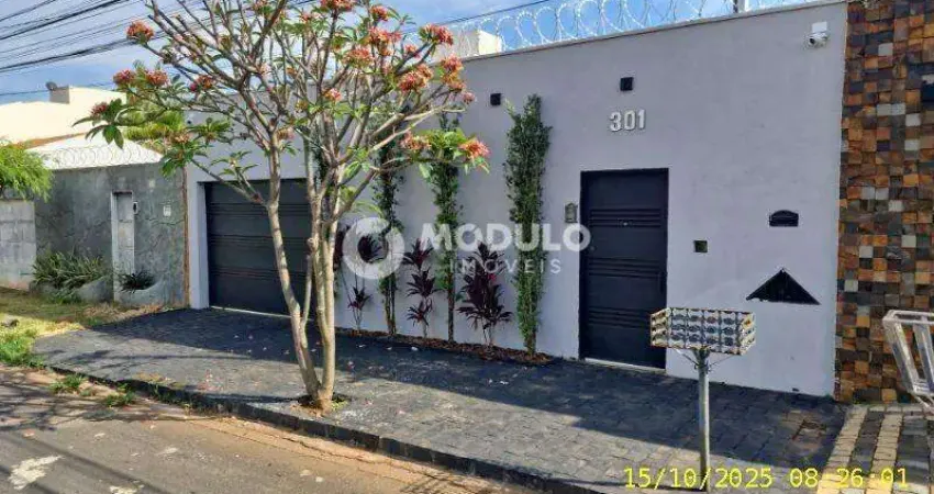 Casa residencial disponível para locação no bairro alto umuarama.