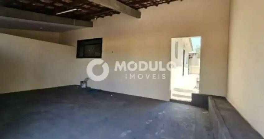 Casa residencial para locação no bairro jardim das palmeiras.