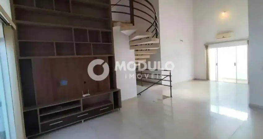 Casa com 3 quartos para alugar na Rua das Rosas, --, Cidade Jardim, Uberlândia