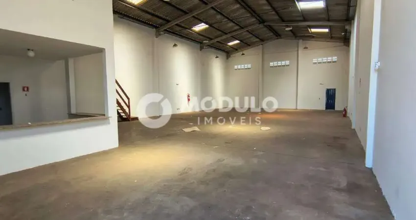 Barracão / Galpão / Depósito para alugar na Rua Madri, --, Tibery, Uberlândia