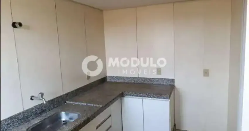 Apartamento com 1 quarto para alugar na Avenida Cesário Alvim, --, Centro, Uberlândia