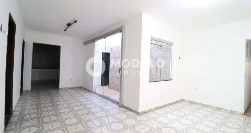 Casa residencial disponível para locação no bairro jardim patrícia.