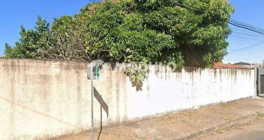 Terreno à venda na Rua Jorge Martins Pinto, --, Santa Mônica, Uberlândia