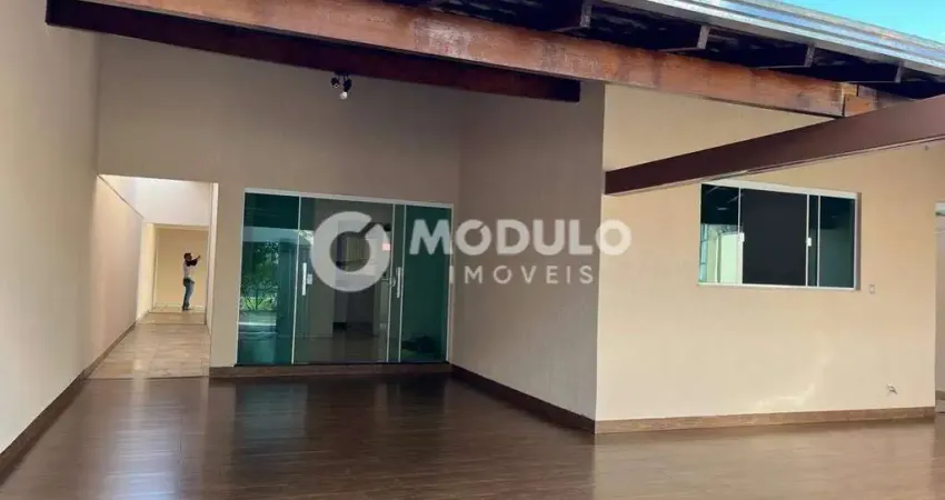 Casa residencial à venda, 3 quartos, 1 suíte, 3 vagas, jardim holanda - uberlândia/mg