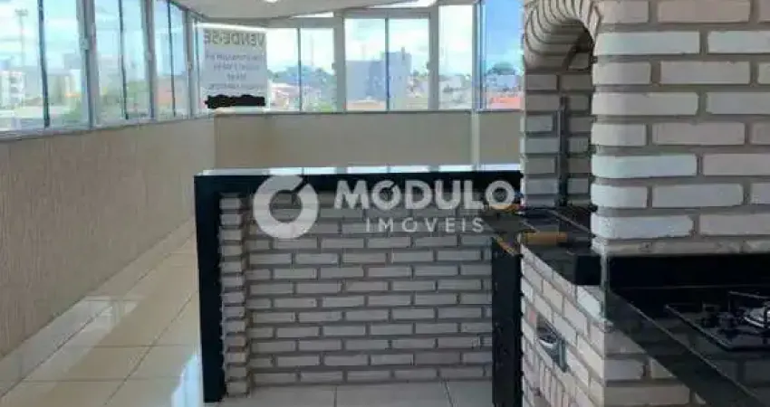 Cobertura duplex à venda, 3 quartos, 2 suítes, 3 vagas, brasil - uberlândia/mg