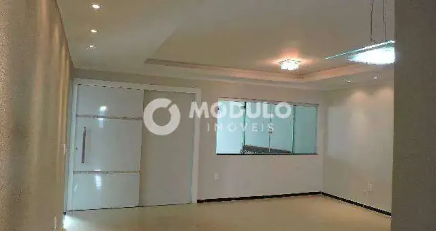 Casa residencial à venda, 3 quartos, 1 suíte, 2 vagas, jardim das palmeiras - uberlândia/mg