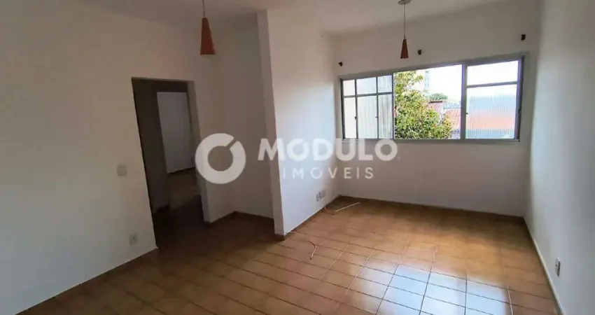 Apartamento disponível para locação no bairro santa mônica.