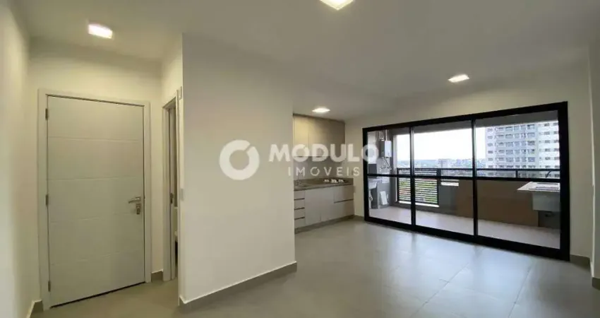Apartamento com 3 quartos para alugar na Avenida Landscape, --, Jardim Sul, Uberlândia