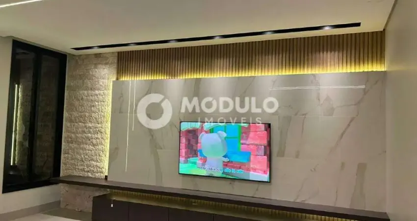 Casa de alto padrão jardim patrícia, 3 quartos, suite, 205 mts privativos