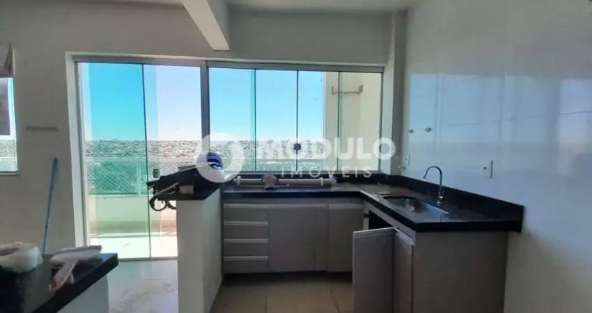 Apartamento com 3 quartos para alugar na Avenida Aspirante Mega, --, Jaraguá, Uberlândia
