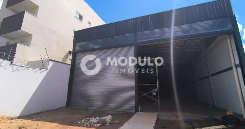 Barracão / Galpão / Depósito para alugar na Rua Tufi Mameri, --, Presidente Roosevelt, Uberlândia