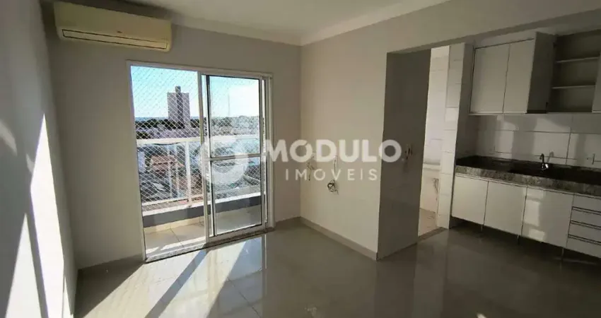 Apartamento com 2 quartos para alugar na Rua Doutor Luiz Antônio Waack, --, Umuarama, Uberlândia