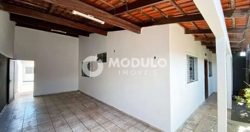 Casa residencial à venda, 3 quartos, 1 suíte, 2 vagas, planalto - uberlândia/mg