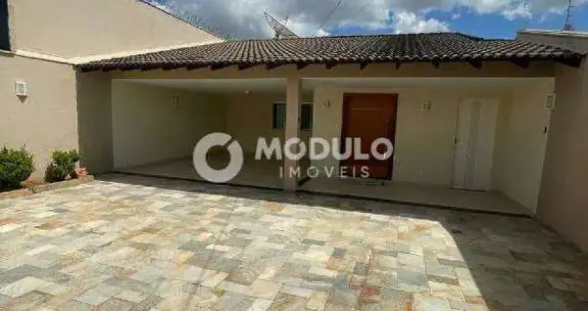 Casa residencial à venda, 4 quartos, 4 suítes, 4 vagas, brasil - uberlândia/mg