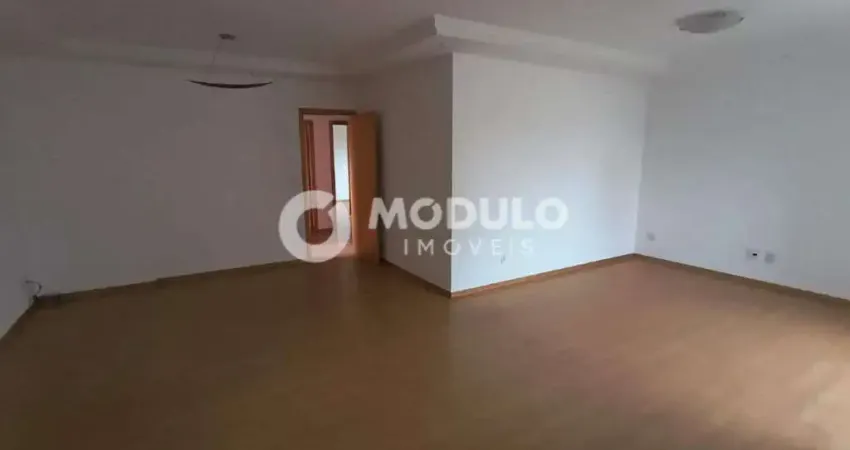 Apartamento disponivel para locação no bairro osvaldo resende.