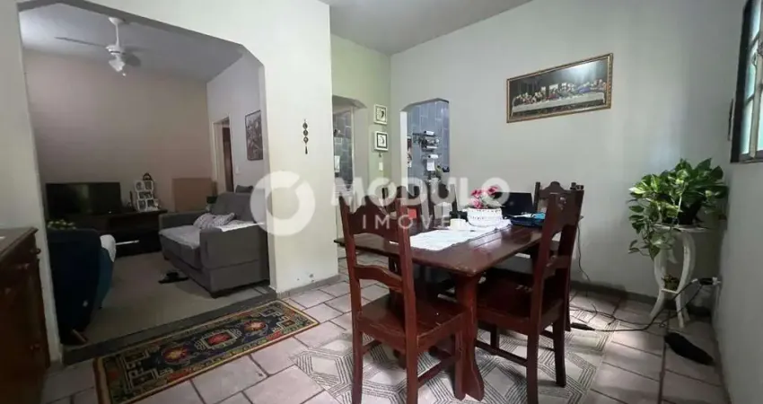 Casa residencial à venda, 2 quartos, 1 suíte, 2 vagas, tibery - uberlândia/mg