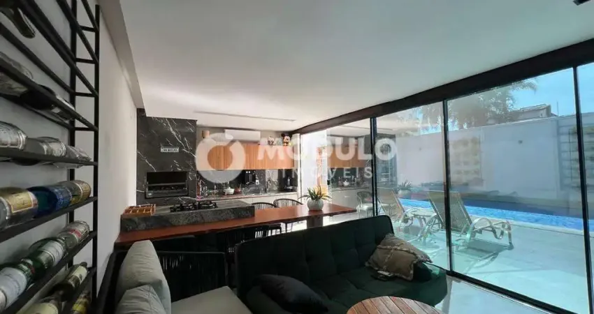 Casa residencial à venda, 4 quartos, 3 suítes, 4 vagas, brasil - uberlândia/mg