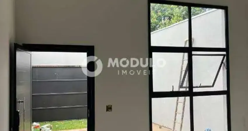 Casa residencial à venda, 3 quartos, 1 suíte, 2 vagas, jardim das palmeiras - uberlândia/mg