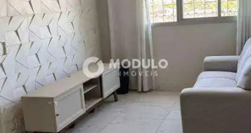 Apartamento com 3 quartos para alugar na Rua São Francisco de Assis, --, Jardim Ozanan, Uberlândia