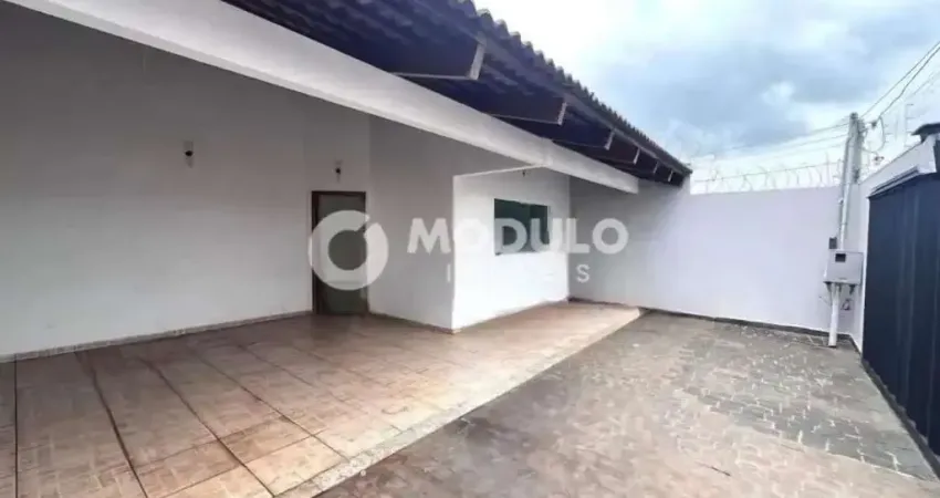 Casa comercial/residencial disponivel para locação no bairro cidade jardim.