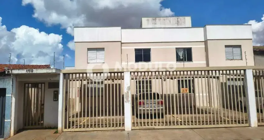 Apartamento com 2 quartos para alugar na Rua Geny Custódio Spini, --, Taiaman, Uberlândia