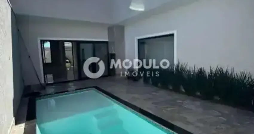 Casa residencial à venda, 3 quartos, 1 suíte, 3 vagas, novo mundo - uberlândia/mg