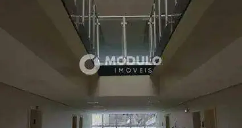 Prédio à venda na Rua Rodrigues da Cunha, --, Martins, Uberlândia