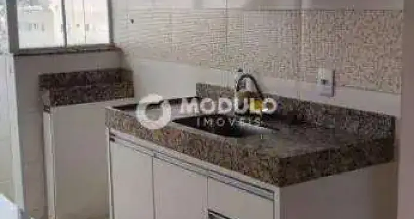 Apartamento com 2 quartos para alugar na Rua Wenceslau Braz, --, Tubalina, Uberlândia