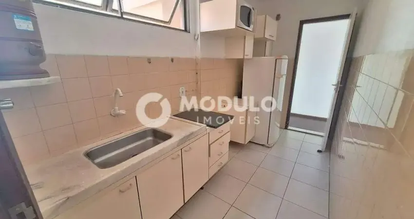 Apartamento com 1 quarto para alugar na Avenida Cesário Alvim, --, Centro, Uberlândia