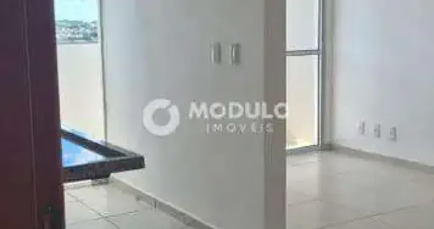 APARTAMENTO à venda, 2 quartos, 1 suíte, 1 vaga, Laranjeiras - Uberlândia/MG