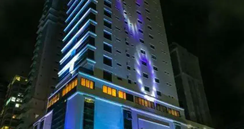 Apartamento com 3 quartos à venda na Rua 234, 68, Meia Praia, Itapema