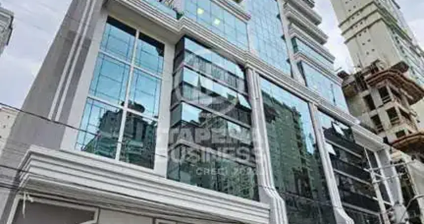 Apartamento com 4 quartos à venda na Rua 236, 402, Meia Praia, Itapema