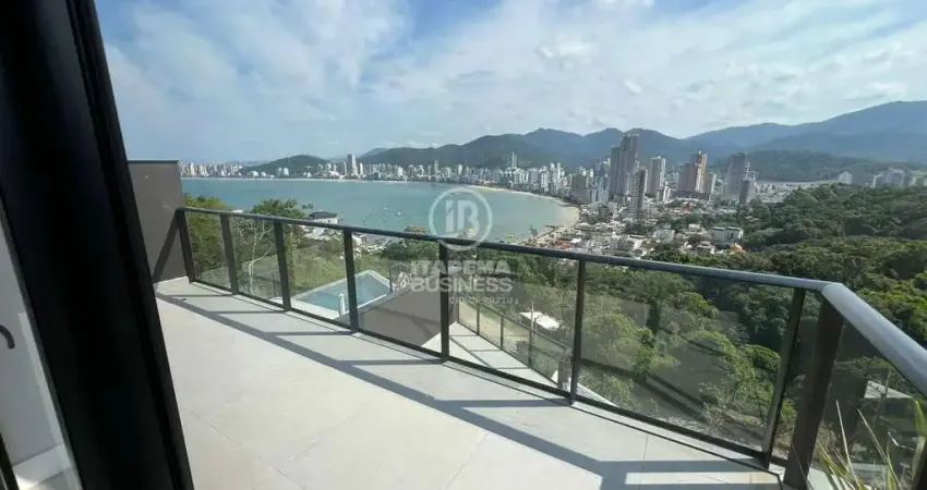 Magnifica casa com vista para o mar , canto da praia, itapema - sc