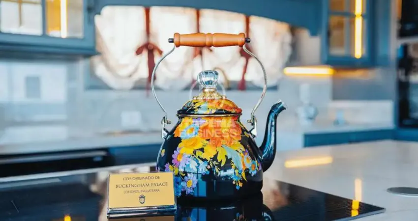 Apartamento com 4 quartos à venda na Rua 315, 38, Meia Praia, Itapema