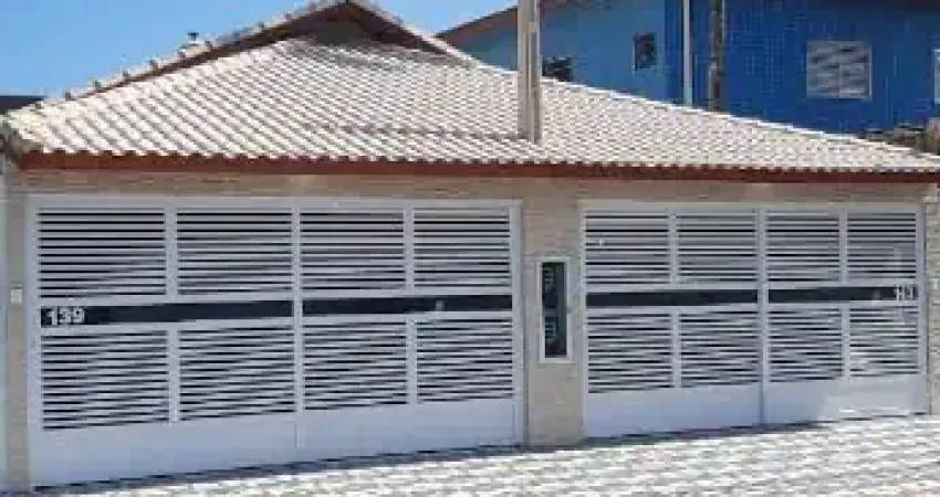 Casa com 2 dormitórios à venda, 112 m² por R$ 595.000 - Maracanã - Praia Grande/SP