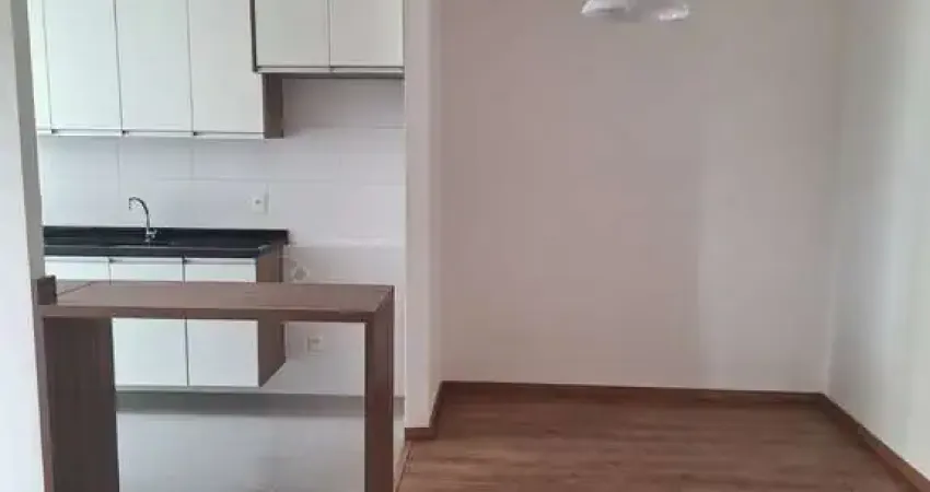Apto pronto no Villaggio Piemonte Medeiros, com 74mts, 2 dorms sendo 1 suíte, varanda, 2 vagas de garagem e armários planejados.