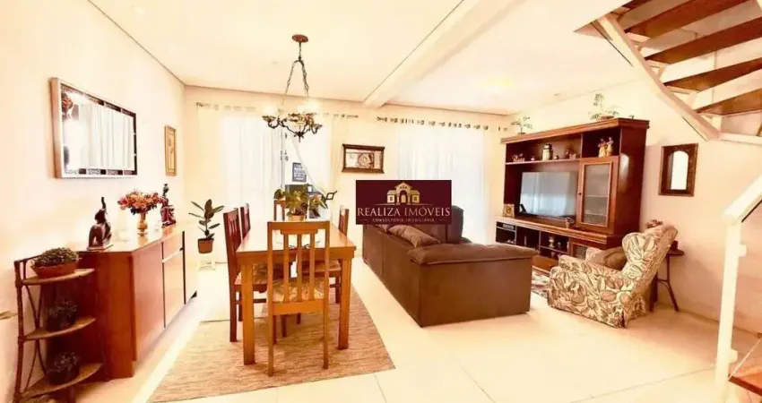 Casa sobrado no condomínio Vintage com 89mts, corredor lateral, área gourmet e sem vizinho de fundos.