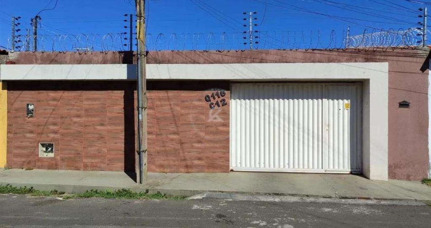 'Casa Financiável com Quintal e Segurança no Dirceu 1 - Ideal para sua Família!'