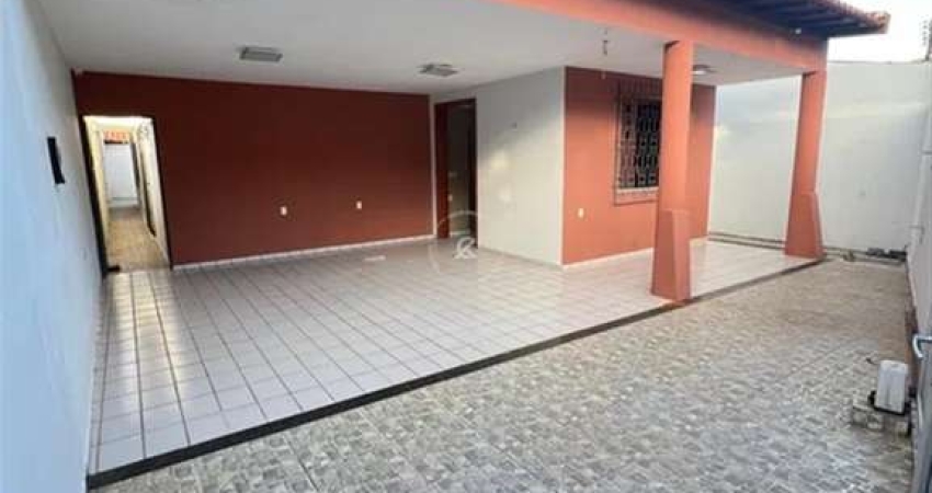 Casa com 4 quartos para alugar na Rua Moisés Said, Matadouro, Teresina