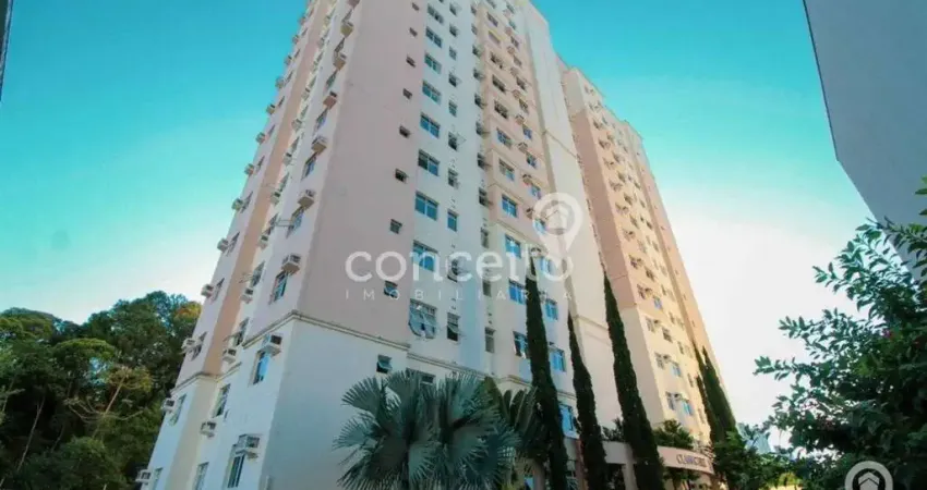 Apartamento Semimobiliado com 2 Dormitórios na Água Verde!