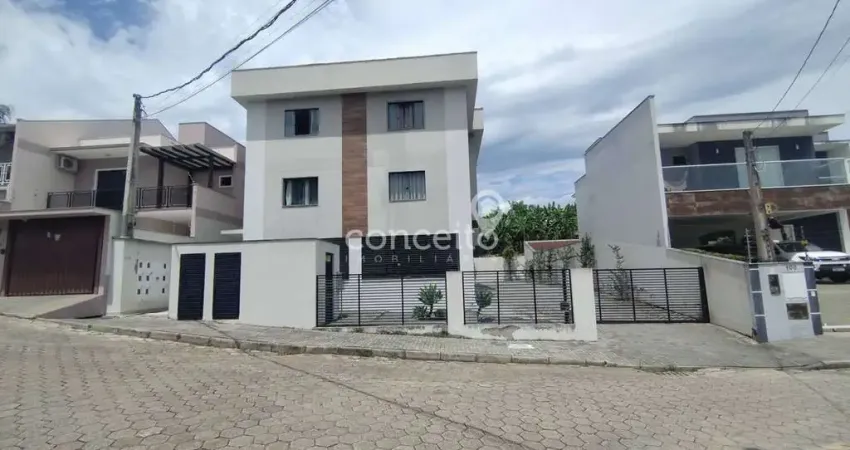 Apartamento Semimobiliado com 2 Dormitórios na Velha Central!