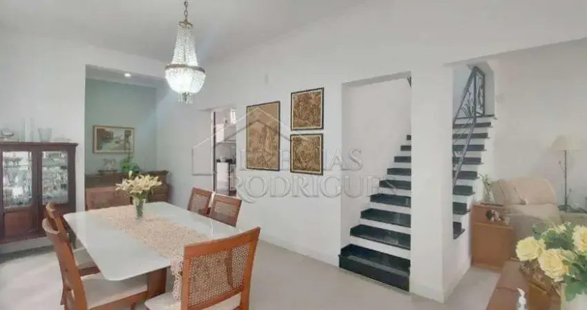 Casa com 3 quartos à venda no Centro, Taubaté 