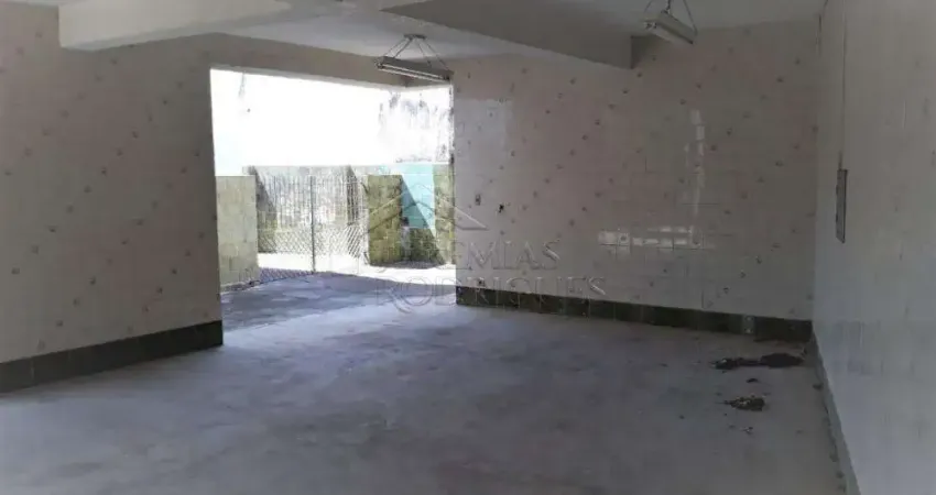 Casa com 9 quartos à venda no Centro, Taubaté