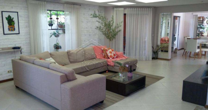 Casa com 3 quartos, 234 m², à venda por R$ 1.330.000- Campos do Conde III - Tremembé/SP