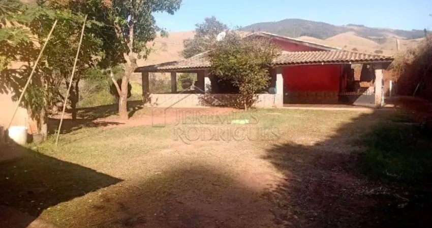 Fazenda à venda no Jardim Sandra Maria, Taubaté 