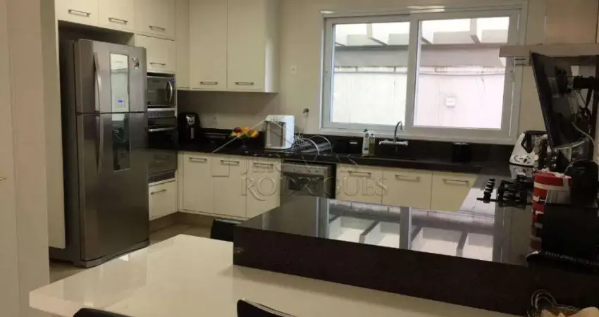 Casa com 4 quartos à venda no Jardim Santa Clara, Taubaté 