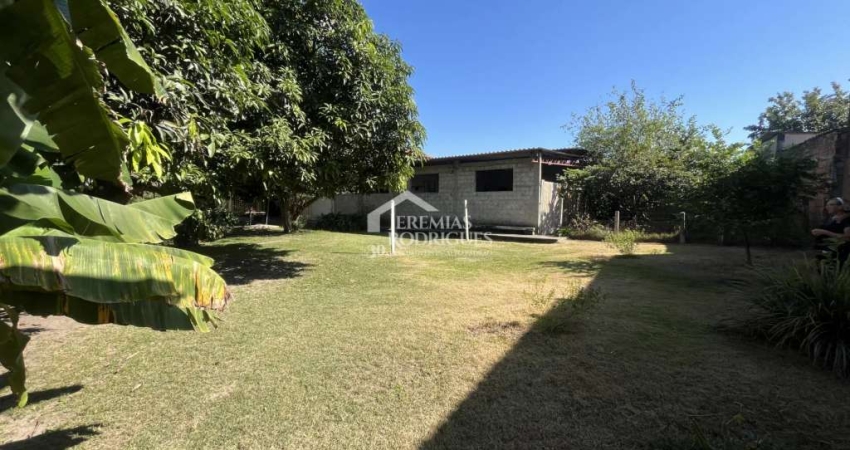 Terreno com 1.800 m² no bairro Campo Alegre em Pindamonhangaba/SP.