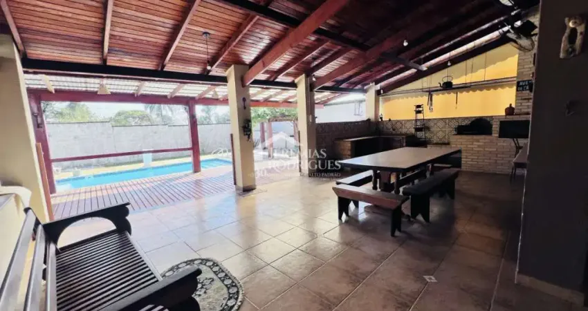 Chácara com 3 dormitórios, 500 m² - Cidade de Deus - Taubaté/SP