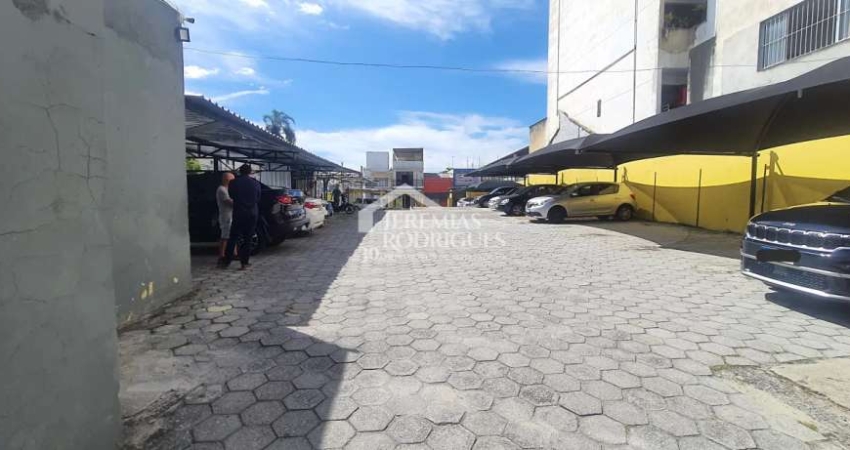 Terreno para empreendimento comercial para venda e estuda BTS, com 216 m² no centro em Taubaté/SP